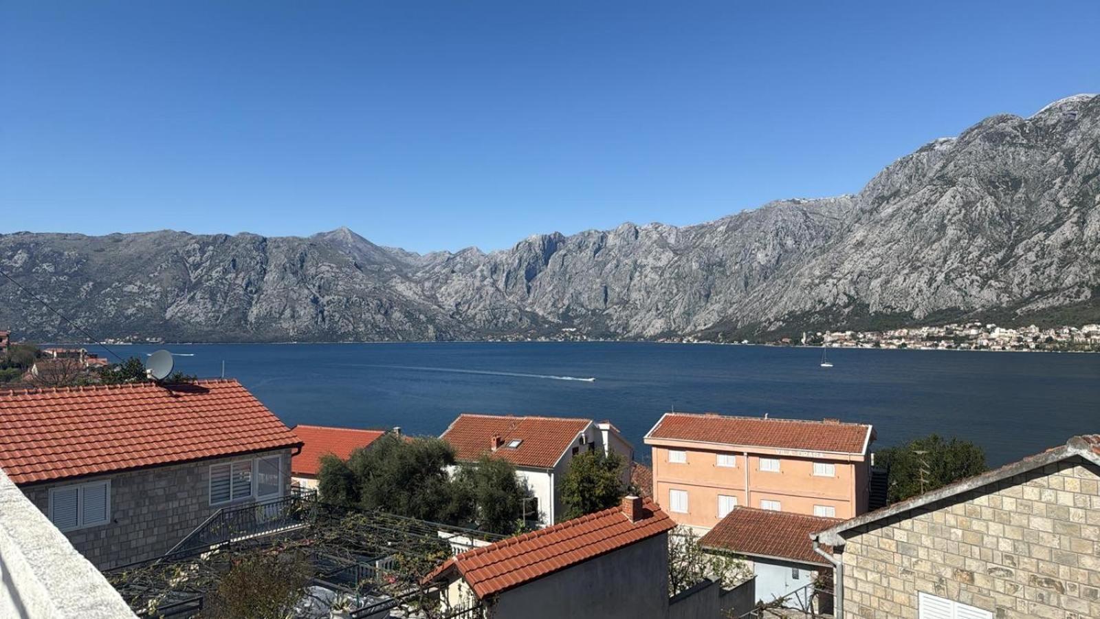 Alisa Sea View Apartment Prcanj Kotor Exteriér fotografie