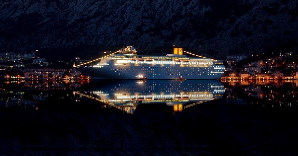 Alisa Sea View Apartment Prcanj Kotor Exteriér fotografie